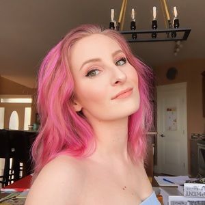 Meet your Posher, Mikaela